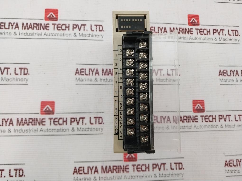 Omron C200H-0D211 Output Unit
