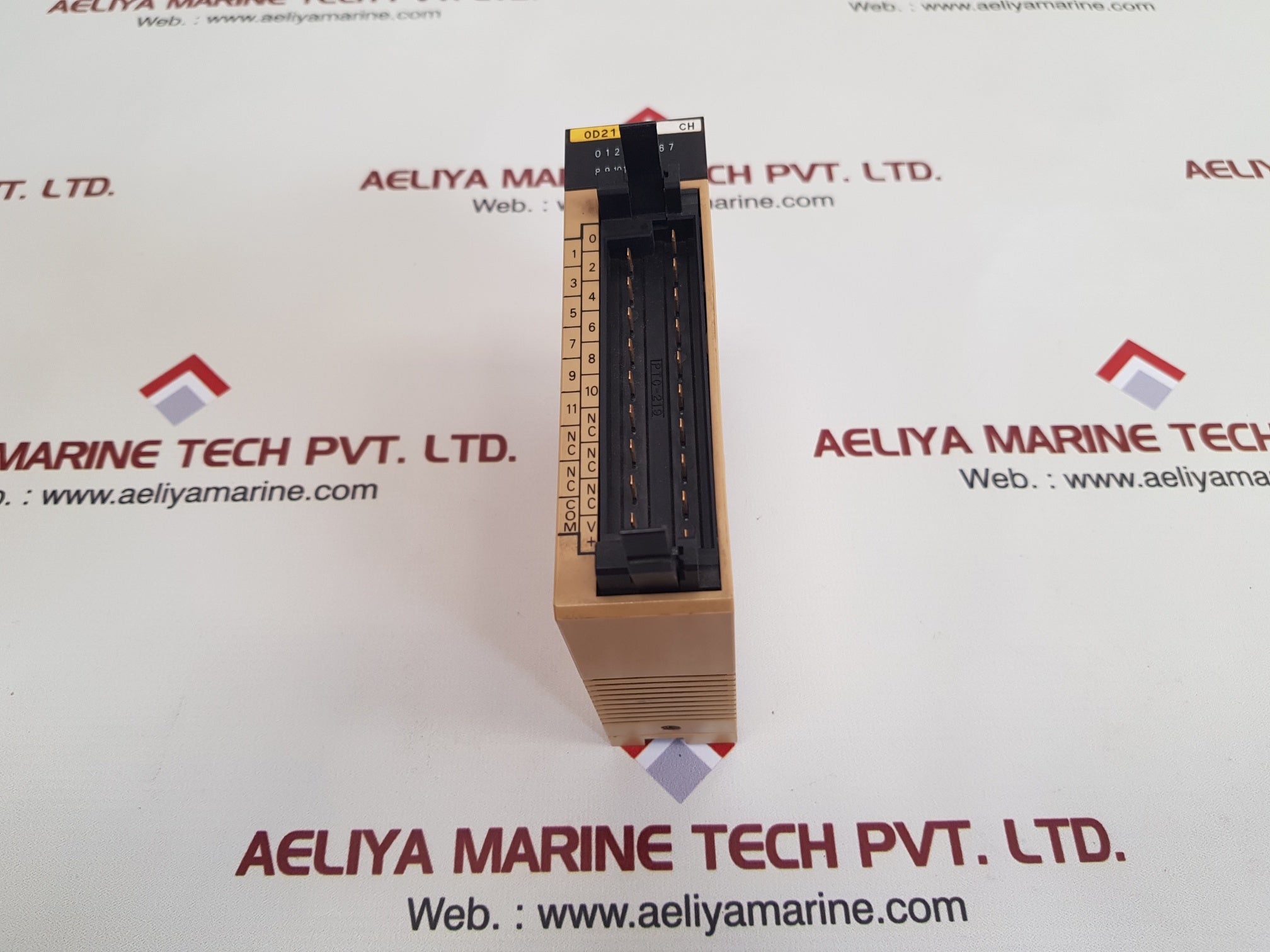 Omron C200H-0D211 Output Unit 24Vdc - Aeliya Marine Tech