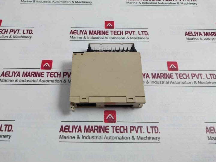 Omron C200H-cpu03 Sysmac Programmable Controller 250V Ac 2A 00302002