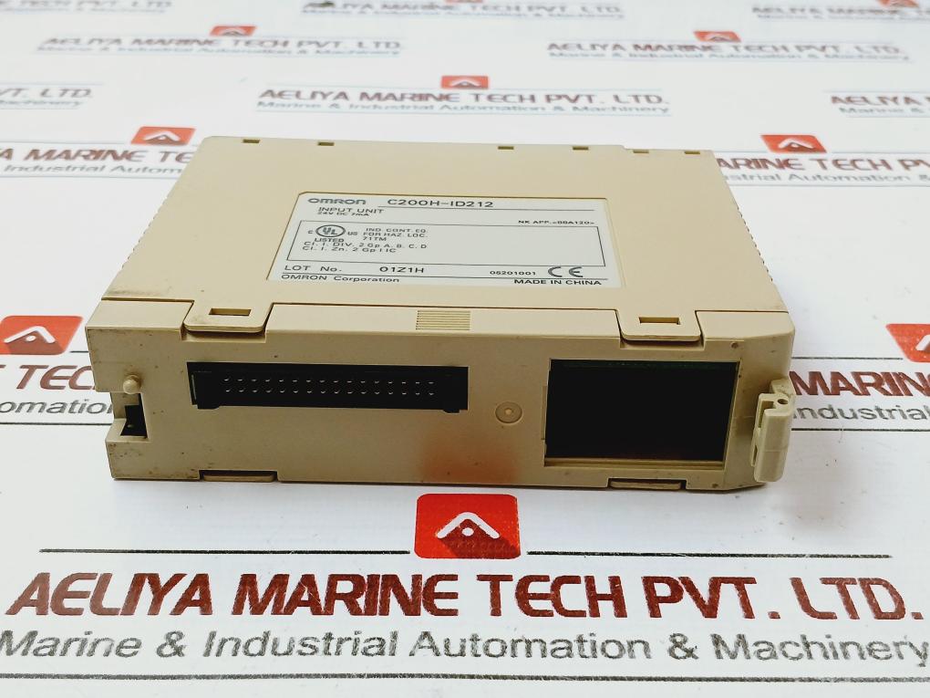 Omron C200H-id212 Discrete Input/Output Module 24Vdc 7Ma