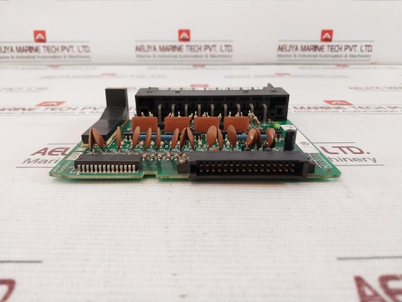 Omron C200H-id212 Input/Output Module 708V Pwb 1345372-6C