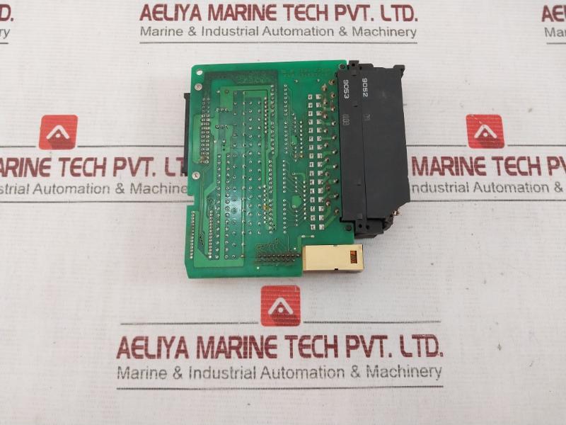 Omron C200H-id212 Input/Output Module 708V Pwb 1345372-6C