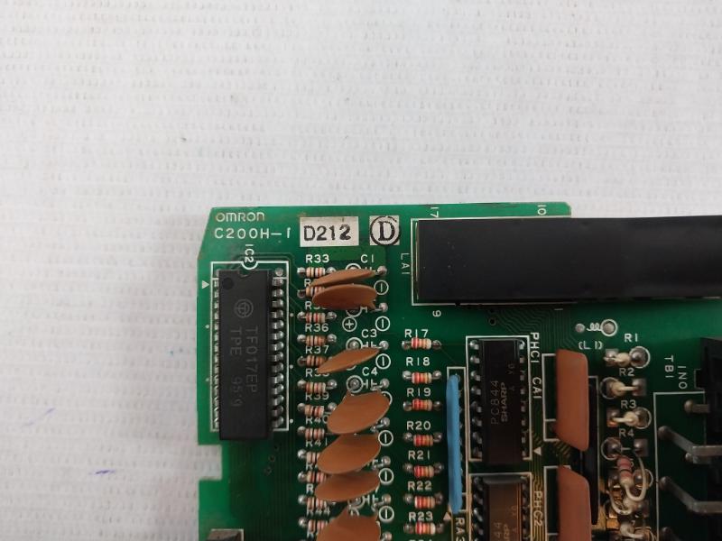 Omron C200H-id212 Input/Output Module 708V Pwb 1345372-6C