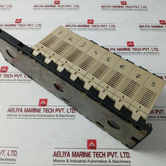 Omron C200H-oc222 Output Unit 250Vac/24Vdc 2A/Point