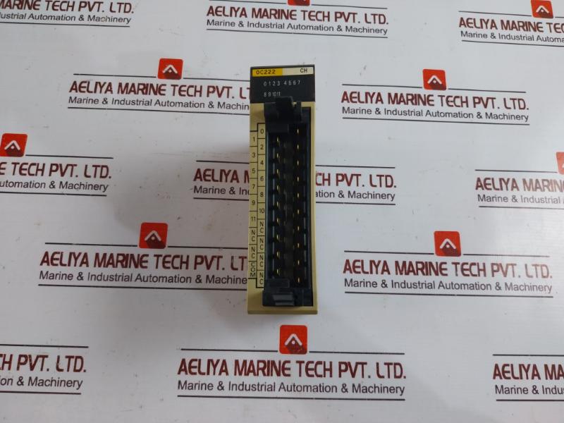 Omron C200H-oc222 Output Unit 250Vac/24Vdc 2A/Point 8A/Unit