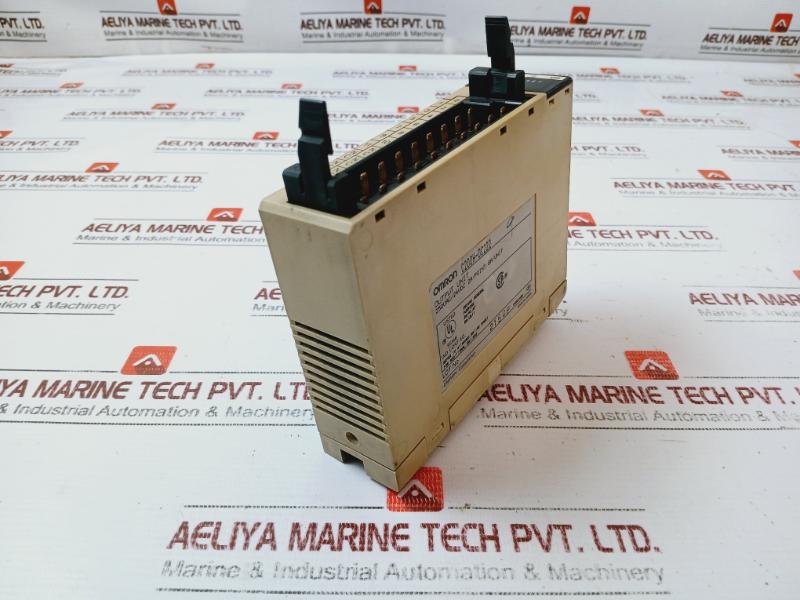 Omron C200H-oc222 Output Unit 250Vac/24Vdc 8A/Unit 2A/Point