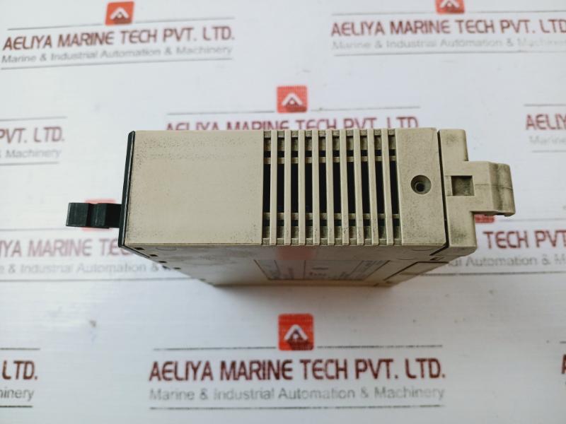 Omron C200H-oc222 Output Unit 250Vac/24Vdc 8A/Unit 2A/Point