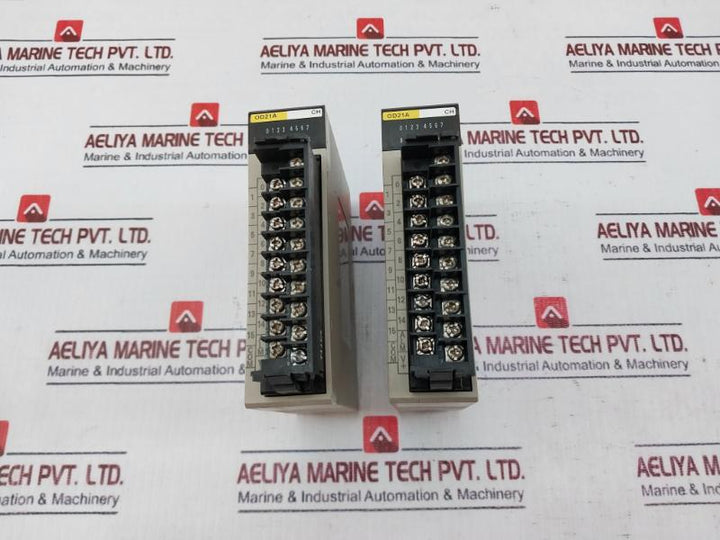 Omron C200H-od21A Output Unit 24Vdc 1.0A/Point 4A/Unit