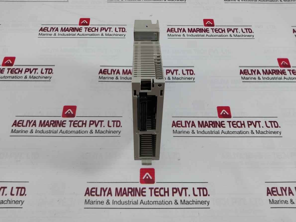Omron C200Hw-pd024 Plc Power Supply Unit With I/O Module Cs1W-id211 24Vdc--- 50W