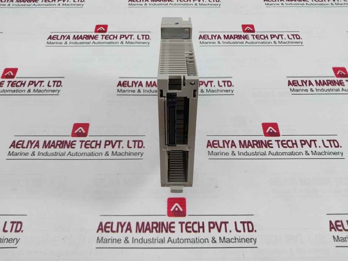 Omron C200Hw-pd024 Plc Power Supply Unit With I/O Module Cs1W-id211 24Vdc--- 50W