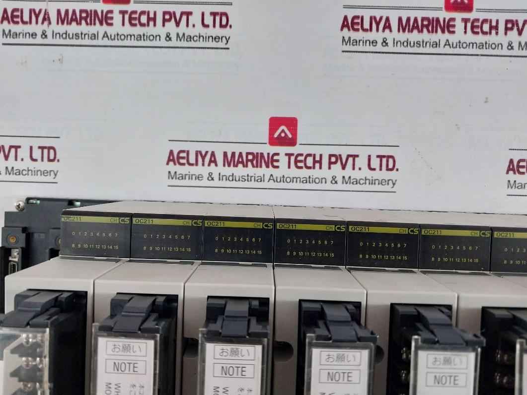 Omron C200Hw-pd024 Power Supply Unit W/ Output Module Cs1W-oc211 24Vdc 50W