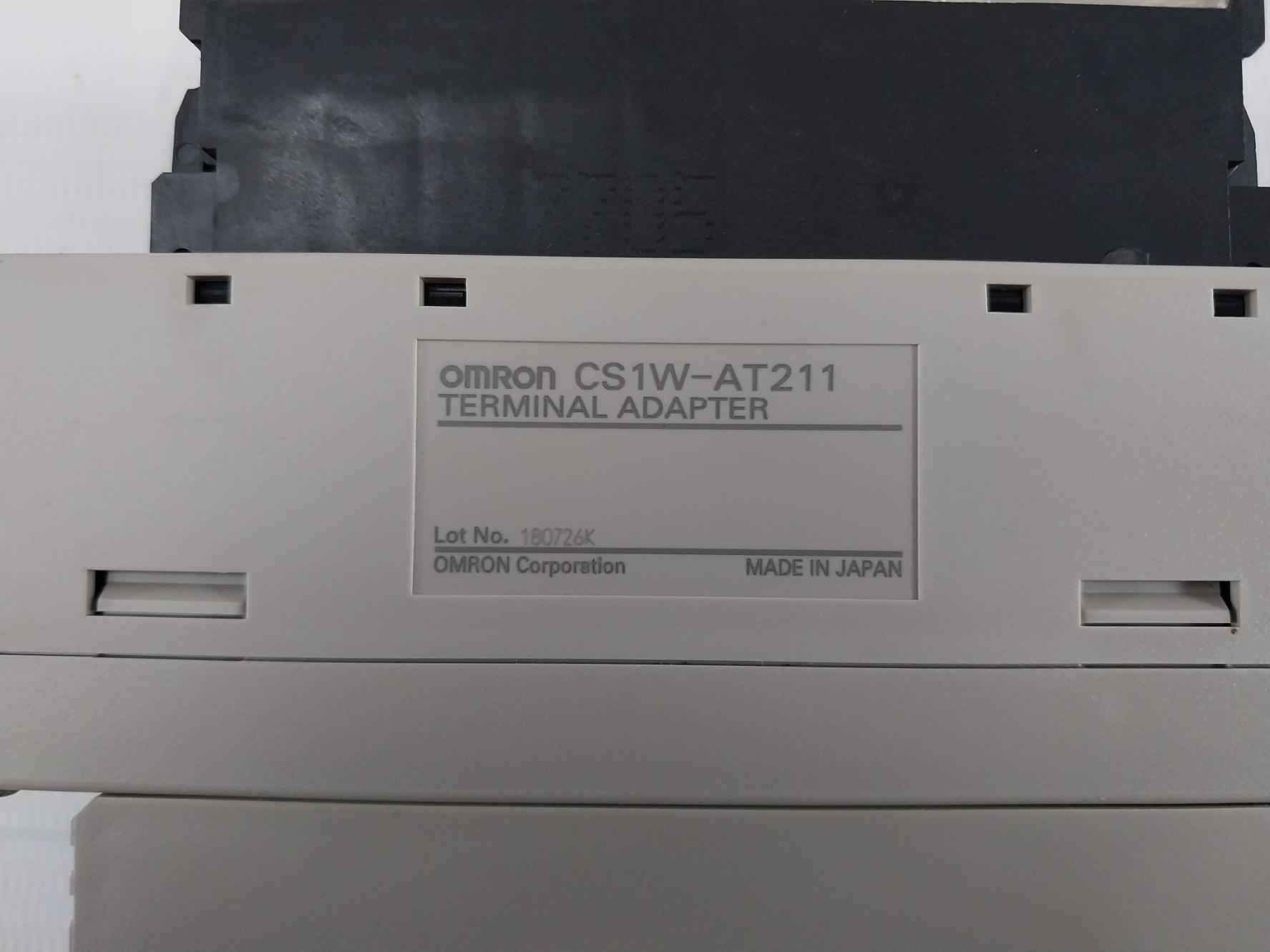 Omron C200Hw-pd024 Power Supply Unit W/ Output Module Cs1W-oc211 24Vdc 50W