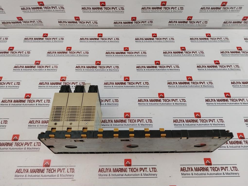 Omron C200H-BC081-V2 CPU Base Unit with Output Unit C200H-OC224