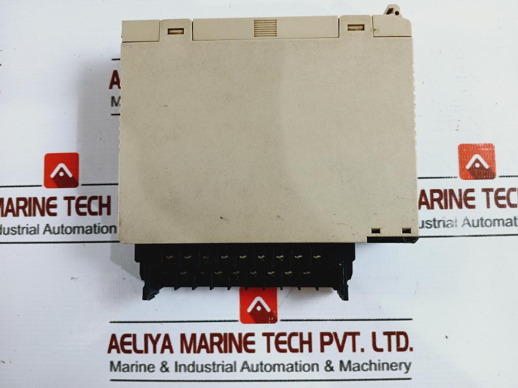 Omron C200H-id212 Input Module 24Vdc 7Ma