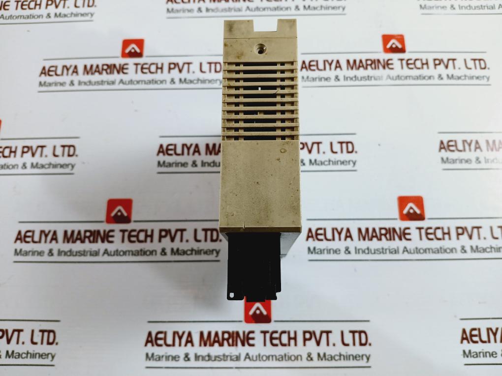 Omron C200H-OD212 Output Module 24VDC Resistive 0.3A/point 4.8A/Unit