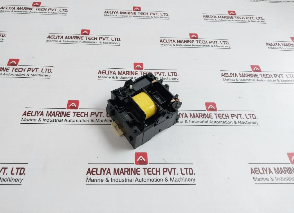 Omron C2T-4B Mounting Pitch Connector Coil S-k50/65 100-127V 50/60Hz