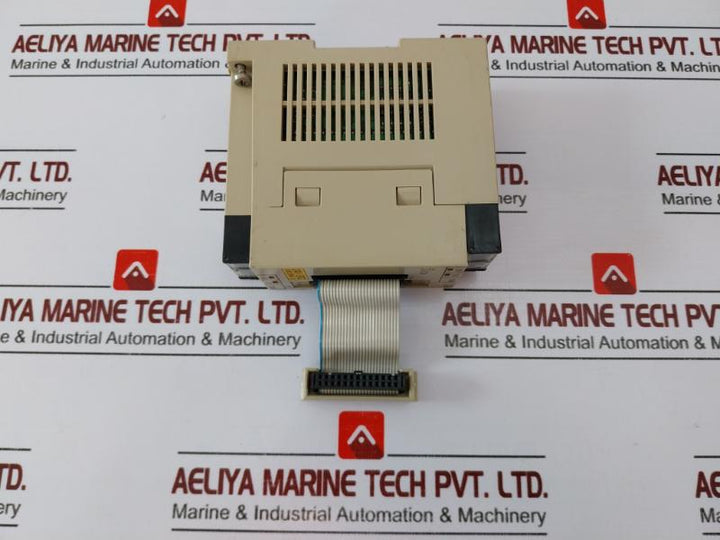 Omron C4k-or2 Output Module 24vdc/250vac 2a