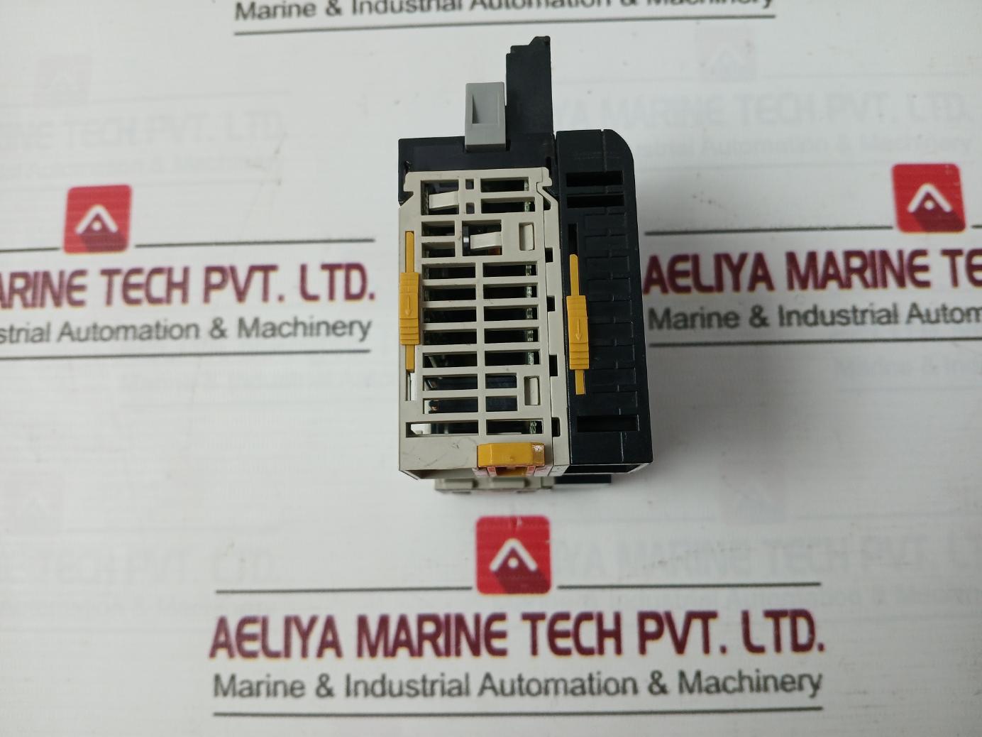 Omron Cj1W-da021 Plc Analog Output D/A Unit 2 Points 1-5V/4-20Ma 