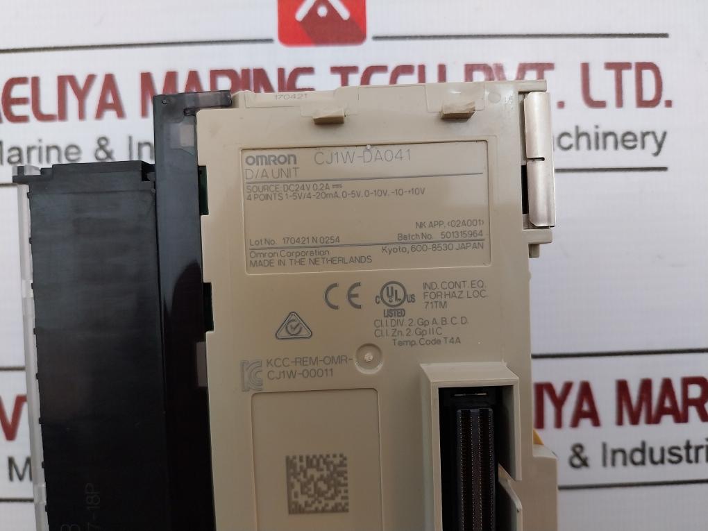 Omron Cj1W-da041 4-points Analog Output Unit Dc24V 0.2A