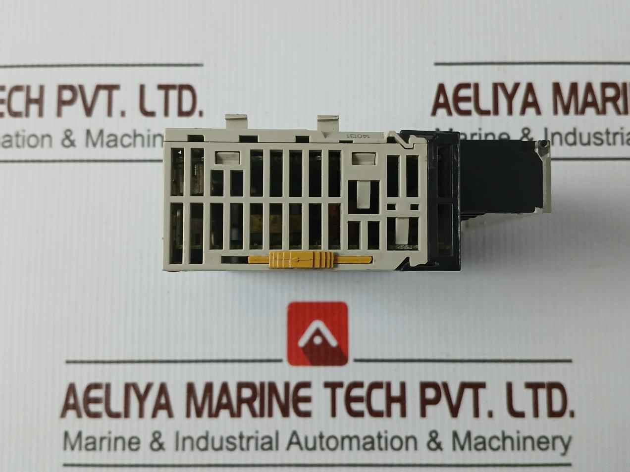 Omron Cj1W-da041 Analog Output Unit Dc24V 0.2A Kcc-rem-omr-cj1W-00011