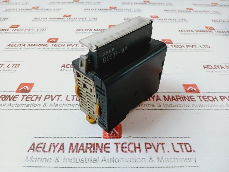 Omron Cj1W-da08C 8 Point Digital Analog Output Unit Dc24V 0.17A