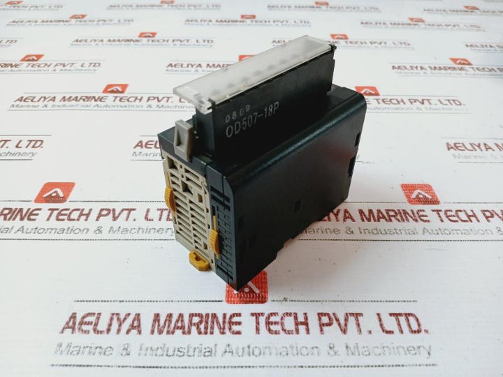 Omron Cj1W-da08C 8 Point Digital Analog Output Unit Dc24V 0.17A