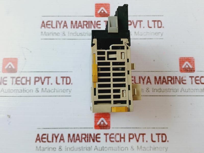 Omron Cj1W-da08C Digital Output Unit Dc24V 0.17A 8 Points 4-20Ma