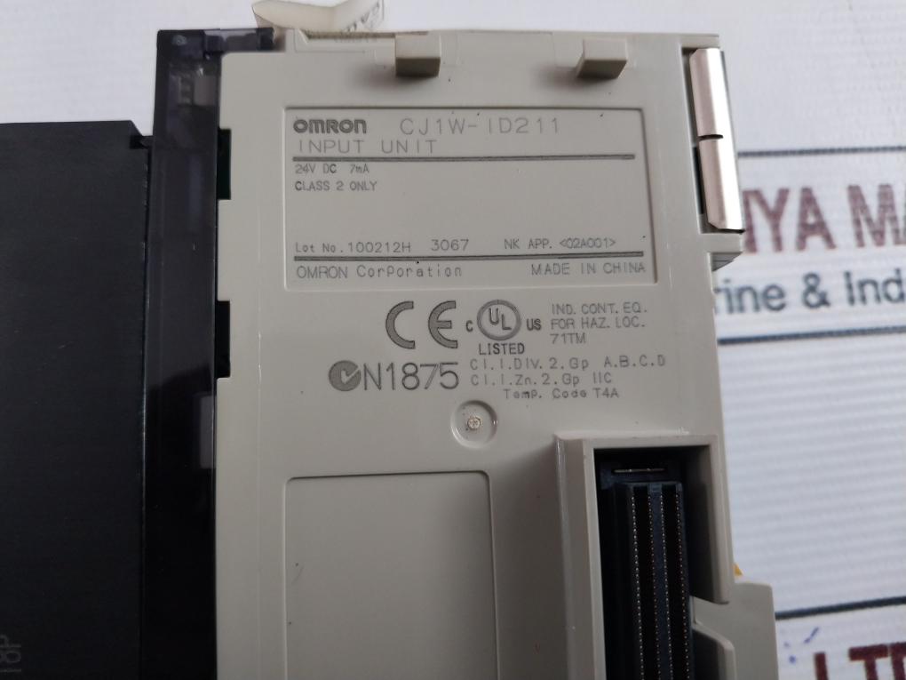 Omron Cj1W-id211 Plc Input Unit 24V Dc 7Ma