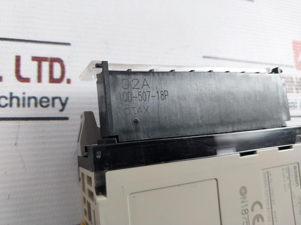 Omron Cj1W-id211 Plc Input Unit 24V Dc 7Ma