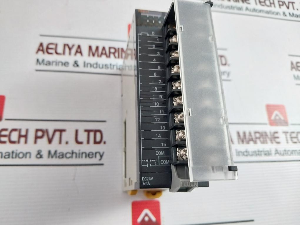 Omron Cj1W-id211 Plc Input Unit 24V Dc 7Ma