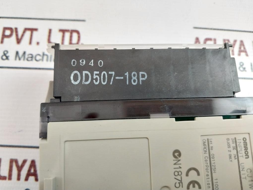 Omron Cj1W-id211 Plc Input Unit 24V Dc 7Ma
