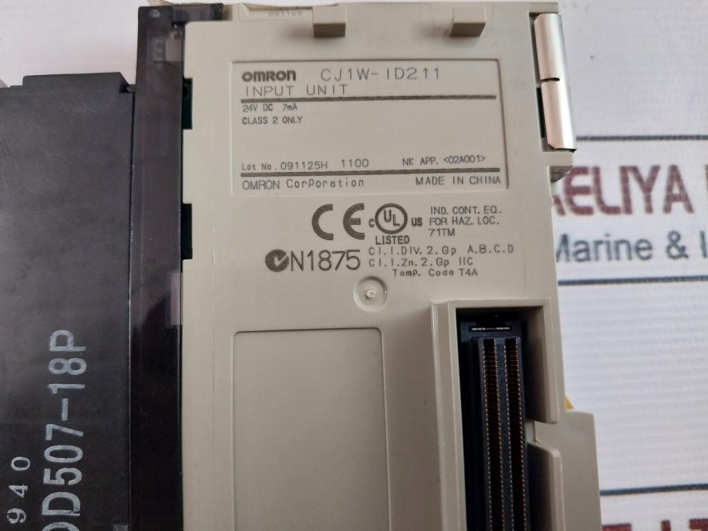 Omron Cj1W-id211 Plc Input Unit 24V Dc 7Ma