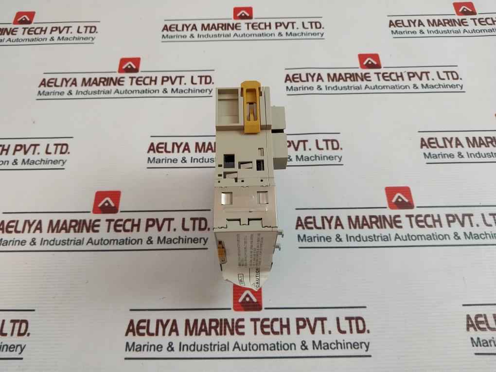 Omron Cj1W-id211 Plc Input Unit 24V Dc 7Ma