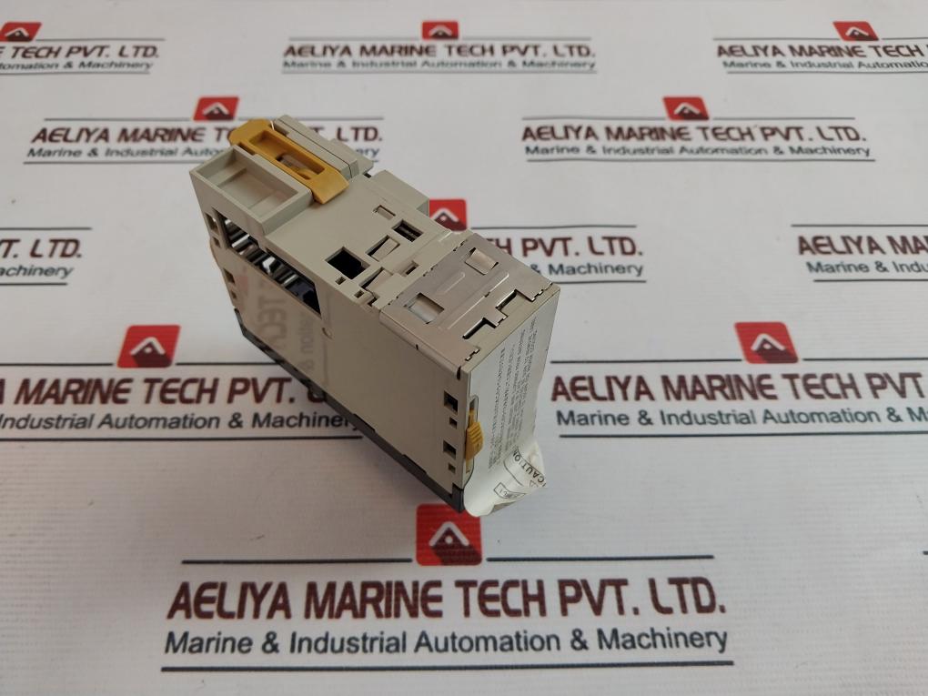 Omron Cj1W-id211 Plc Input Unit 24V Dc 7Ma
