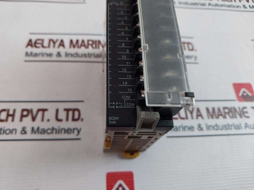 Omron Cj1W-id211 Plc Input Unit 24V Dc 7Ma