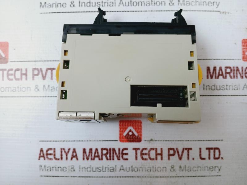 Omron Cj1W-id262 Digital Input Unit 24V Dc 4Ma Id262