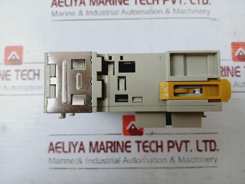 Omron Cj1W-id262 Digital Input Unit 24V Dc 4Ma Id262