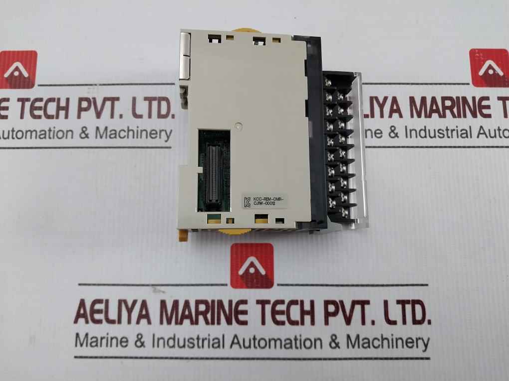 Omron Cj1w-idp01 Plc Input Module 24v Dc 7ma