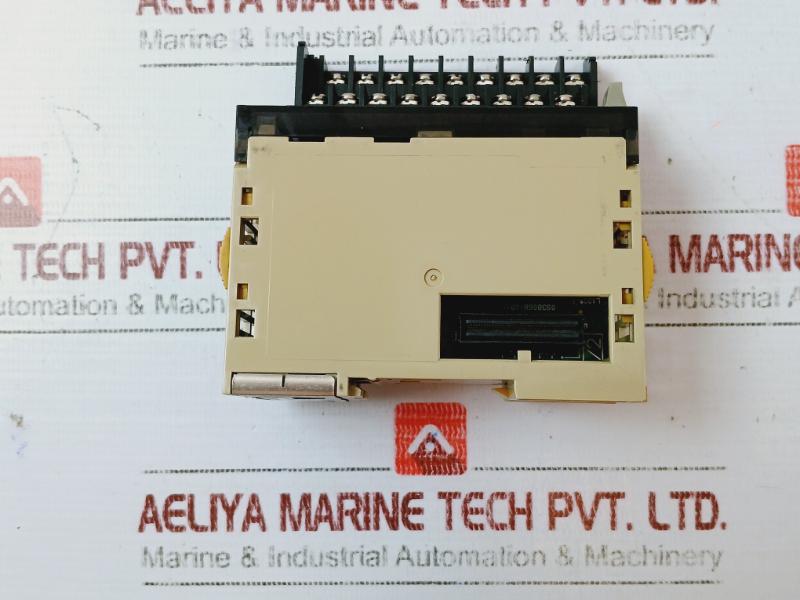 Omron Cj1W-oc211 Digital Output Unit 250V Ac/24V Dc(Res)