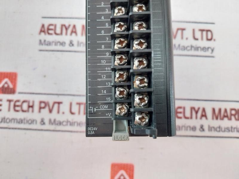 Omron Cj1W-od211 Output Unit Dc24V 0.5A 0D-507-18P/Od-507-18P