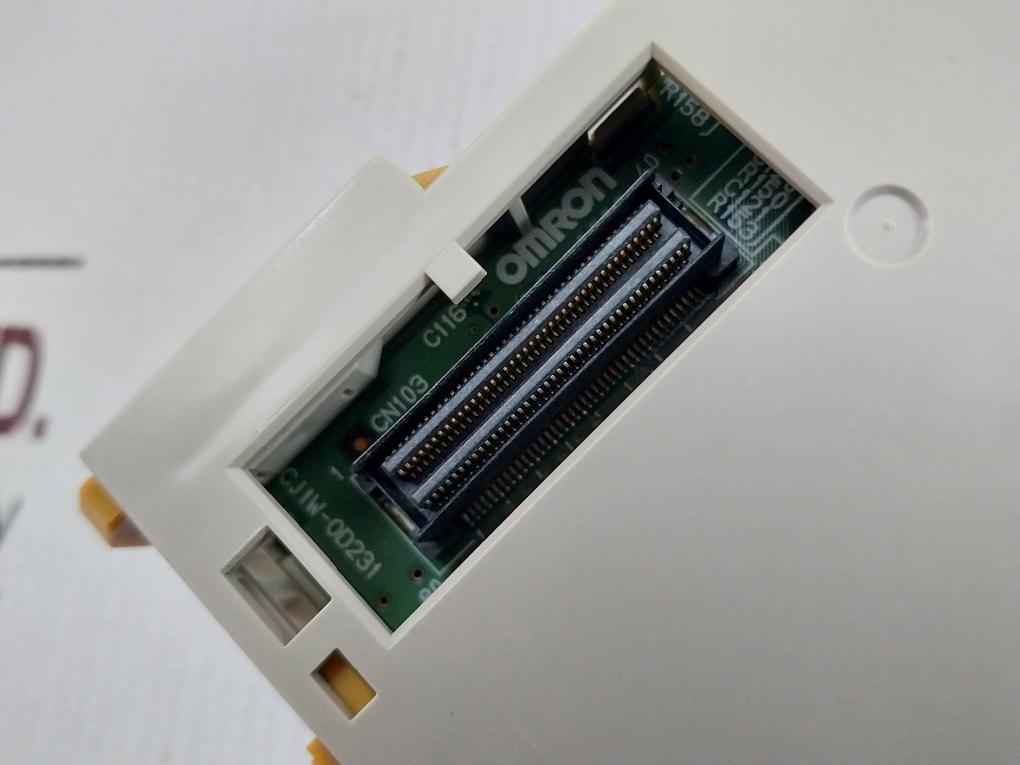 Omron Cj1W-od231 Digital Output Module 24V Dc 0.5A 2A 4A
