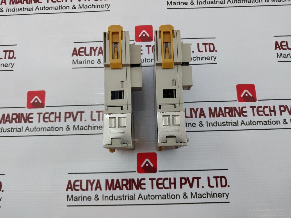 Omron Cj1W-od231 Plc Output Unit Module 24V Dc Class 2