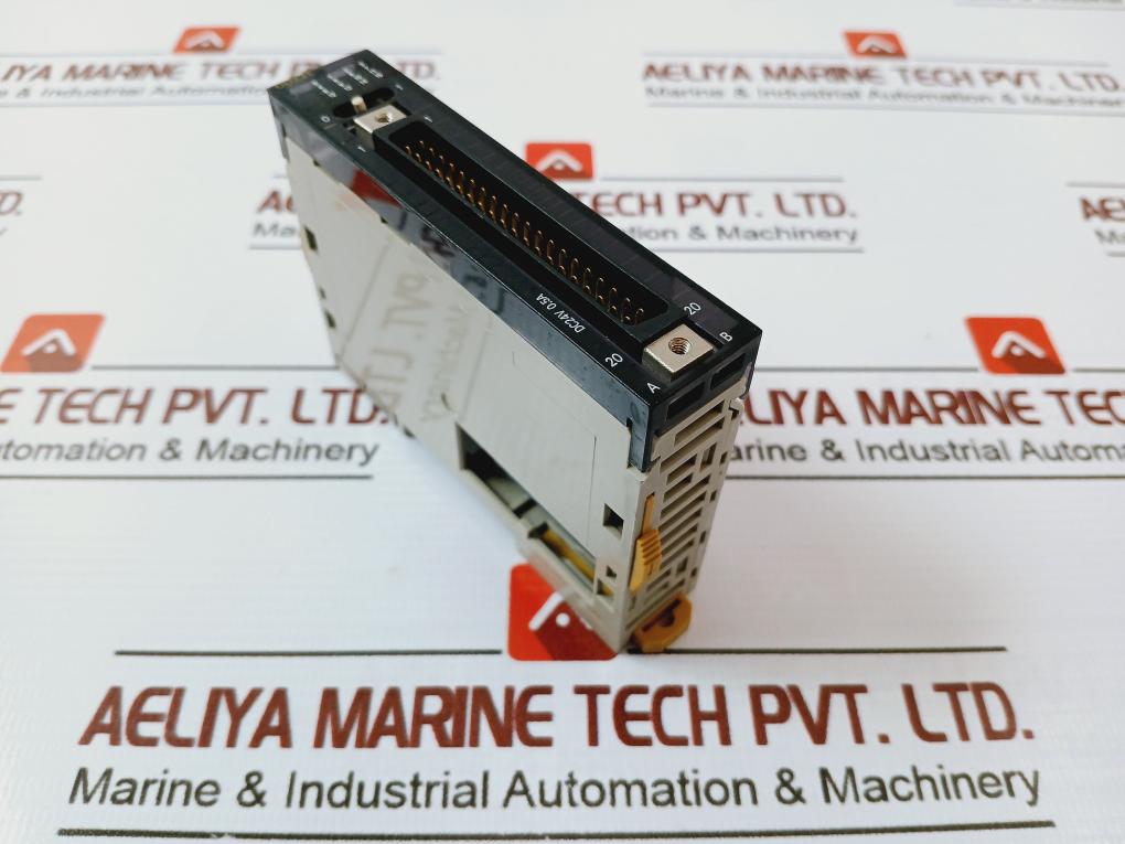 Omron Cj1W-od231 Transistor Output Module 24V Dc 0.5A