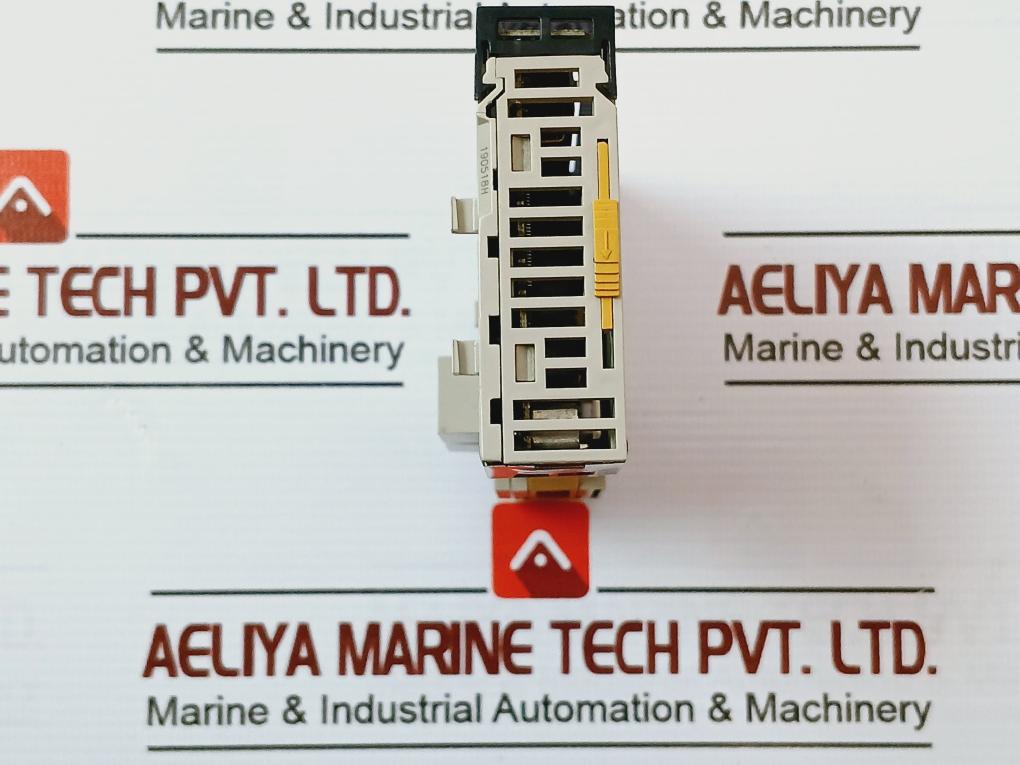Omron Cj1W-od231 Transistor Output Module 24V Dc 0.5A