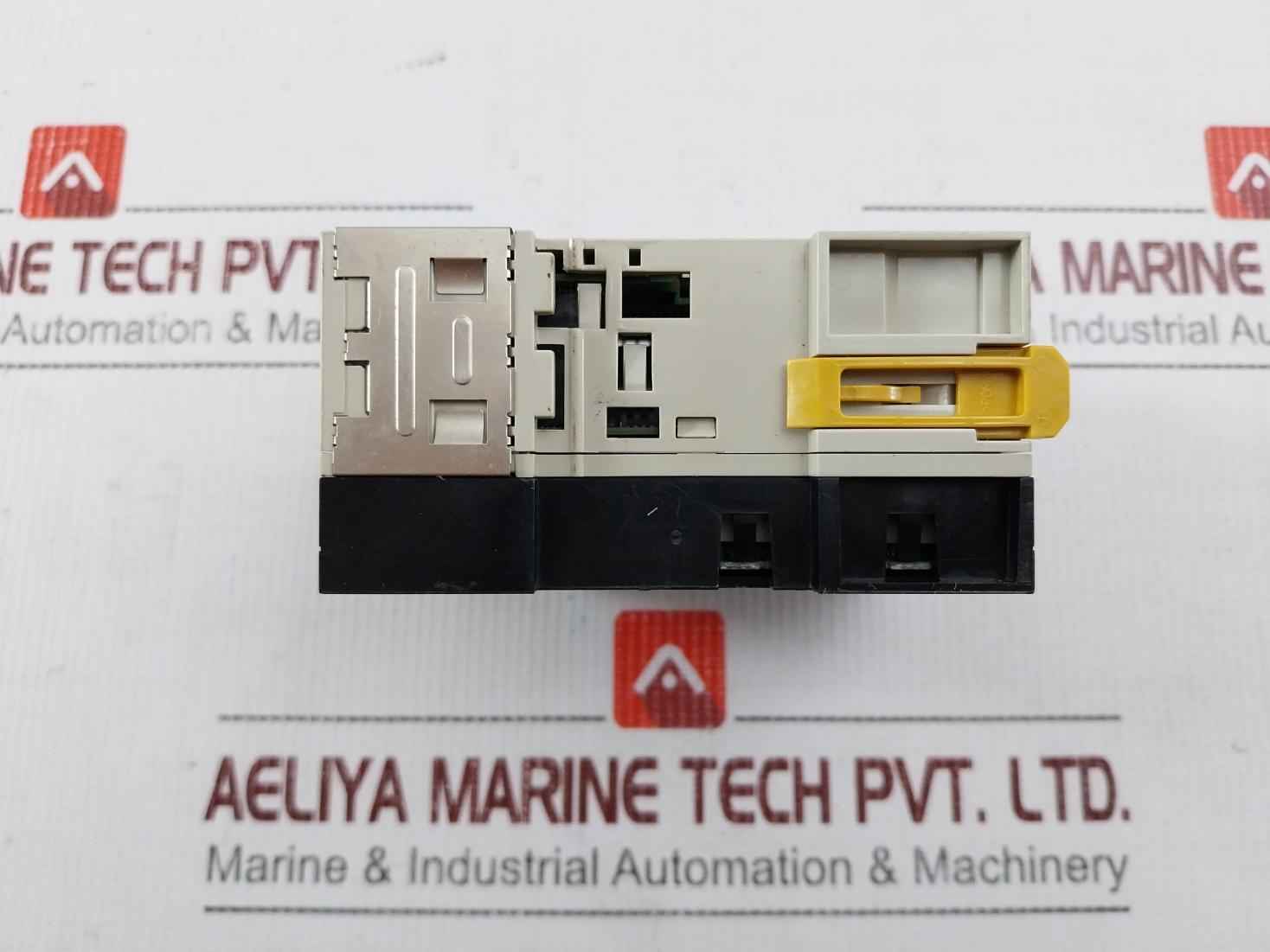 Omron Cj1W-od263 Output Unit Module