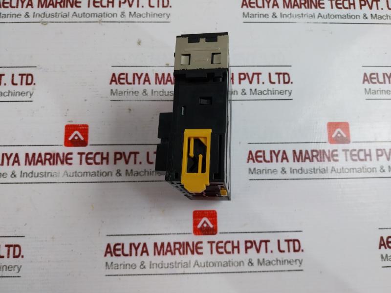 Omron Cj1W-pa202(Power Supply Unit), Cj2M-cpu11(Cpu Unit), Cj1W-id211(Input Unit), Cj1W-oc211(Output Unit) Module Rack