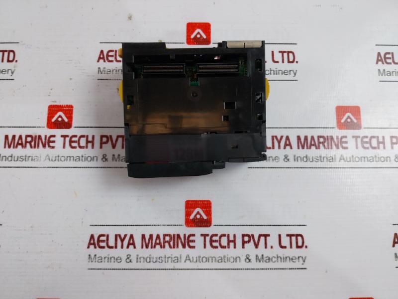 Omron Cj1W-pa202(Power Supply Unit), Cj2M-cpu11(Cpu Unit), Cj1W-id211(Input Unit), Cj1W-oc211(Output Unit) Module Rack