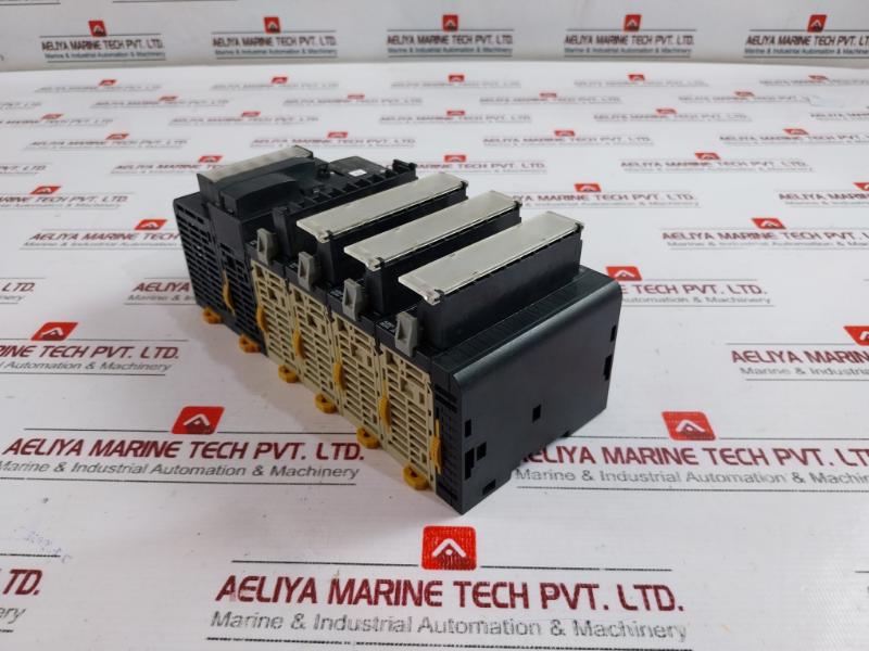 Omron Cj1W-pa202(Power Supply Unit), Cj2M-cpu11(Cpu Unit), Cj1W-id211(Input Unit), Cj1W-oc211(Output Unit) Module Rack