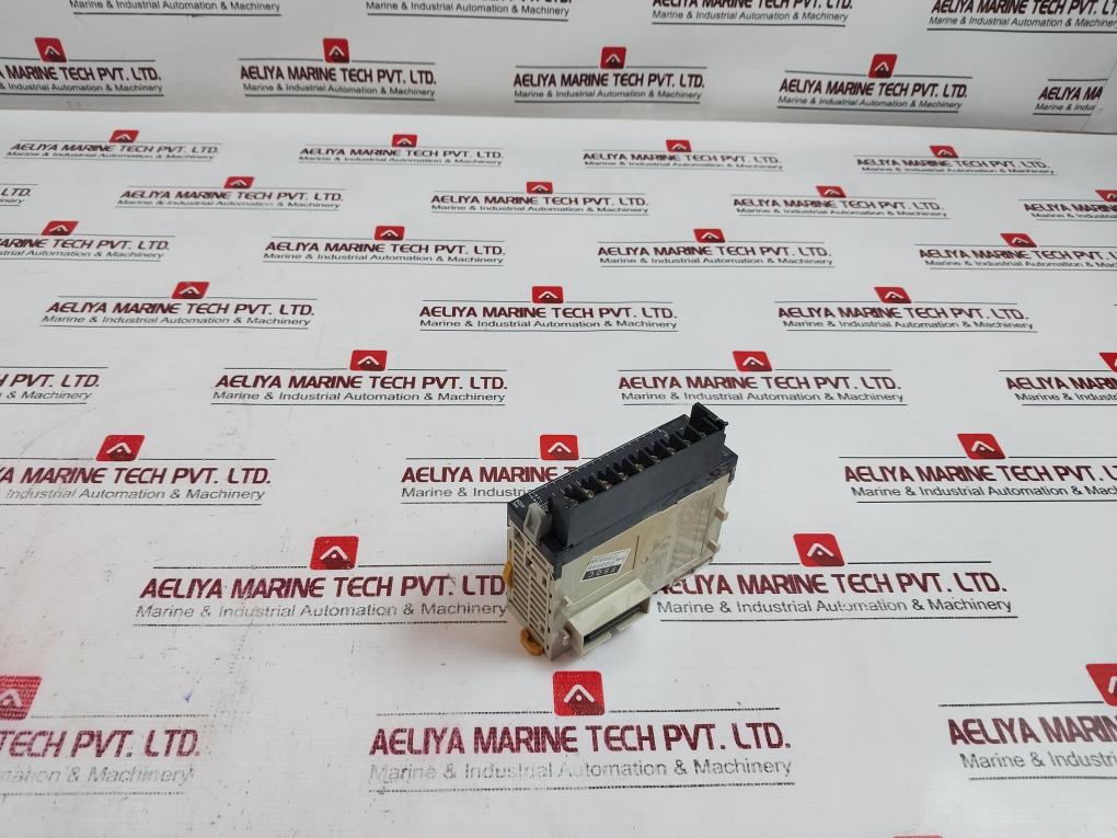 Omron Cj1w-id211 Cj-series Digital Input Unit 24v Dc 7ma Class I Div 2