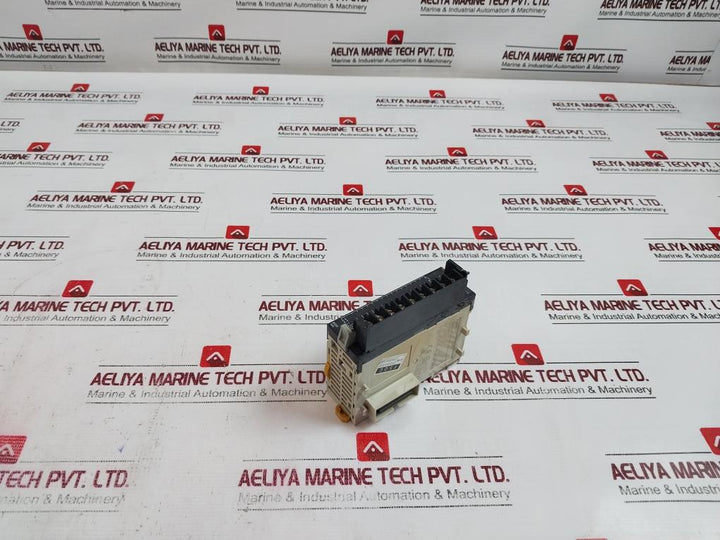 Omron Cj1w-id211 Cj-series Digital Input Unit 24v Dc 7ma Class I Div 2